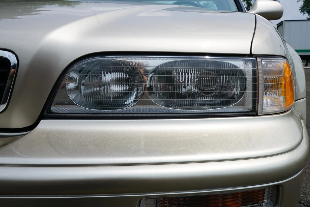 1994 Acura Legend 2nd Gen - Image 15 of 31