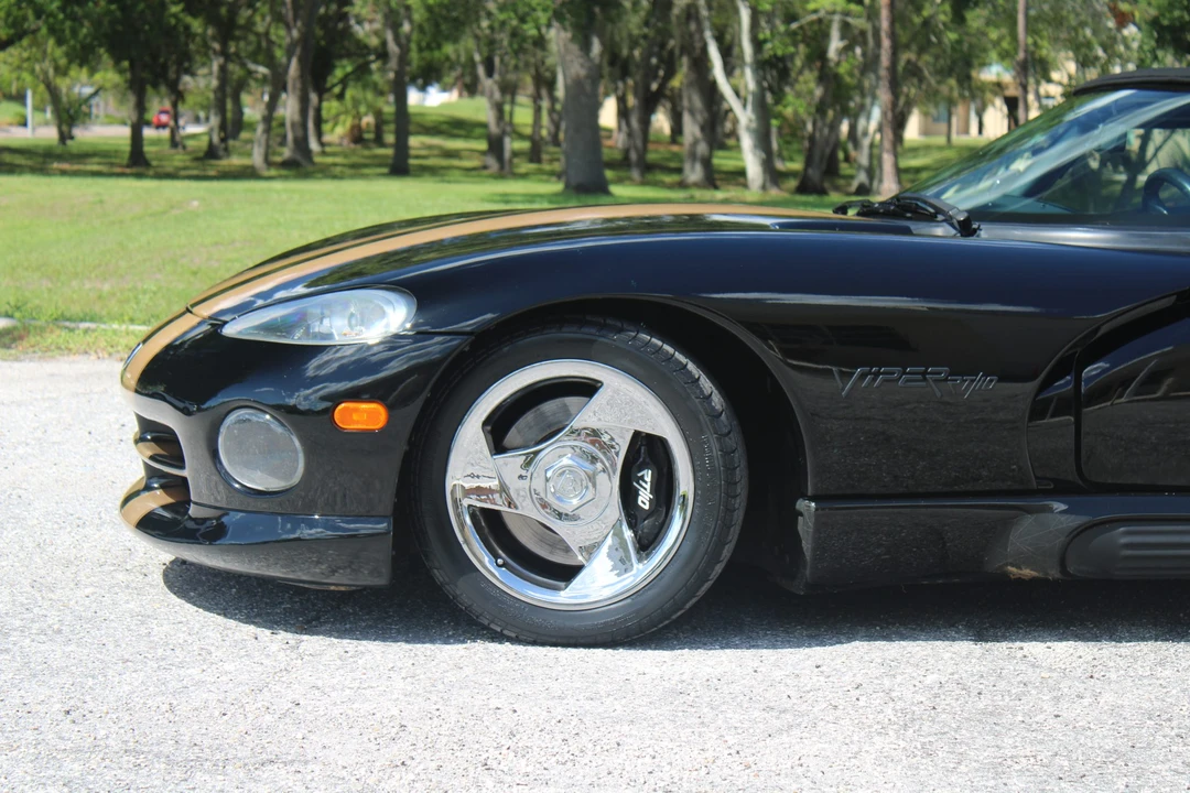 1994 Dodge Viper 1st Gen - Image 25 of 31