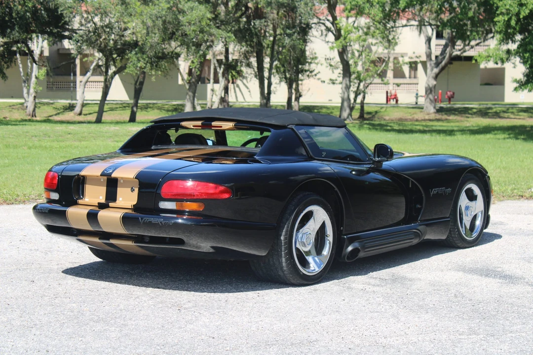 1994 Dodge Viper 1st Gen - Image 16 of 31