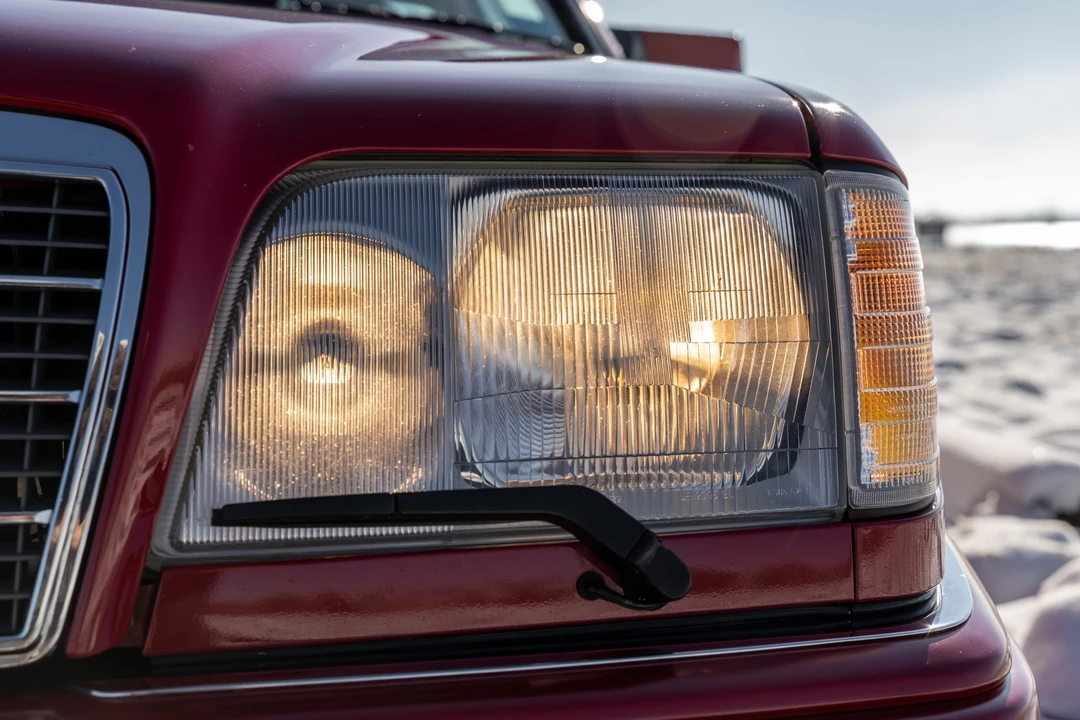 1994 Mercedes-Benz W124 E-Class - Image 17 of 31