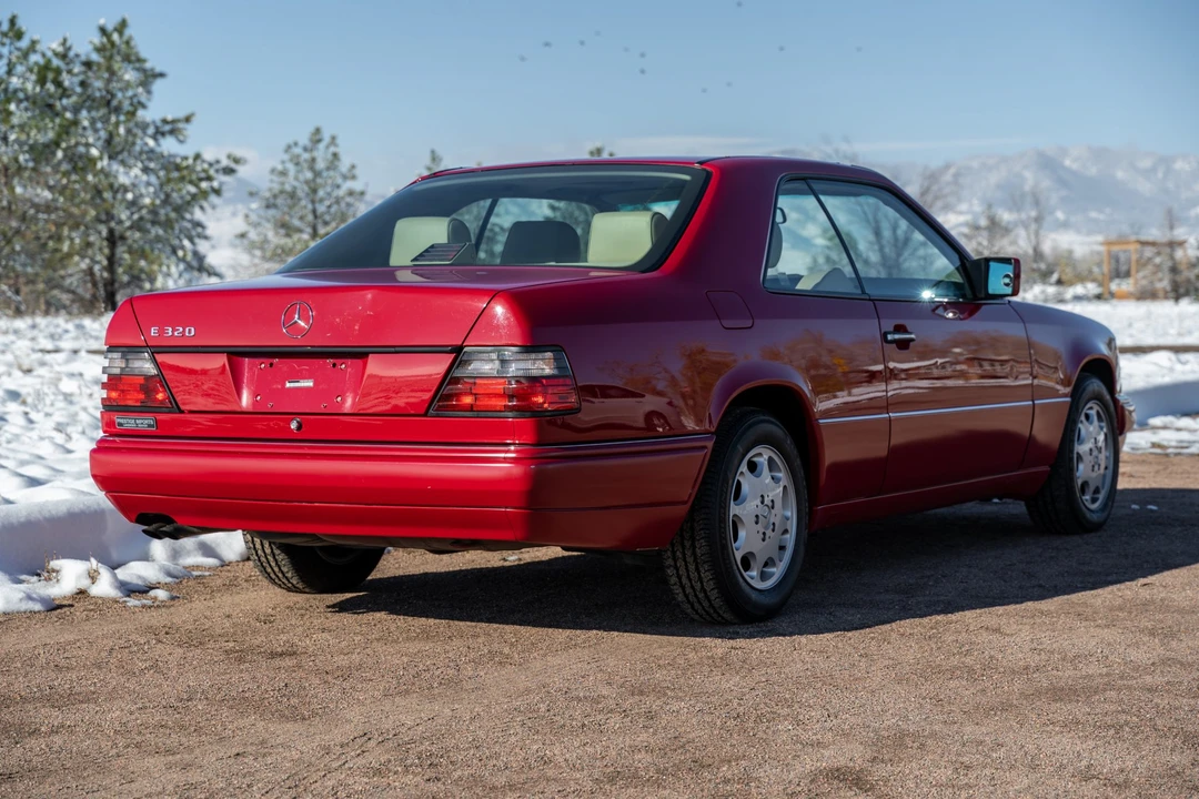 1994 Mercedes-Benz W124 E-Class - Image 7 of 31