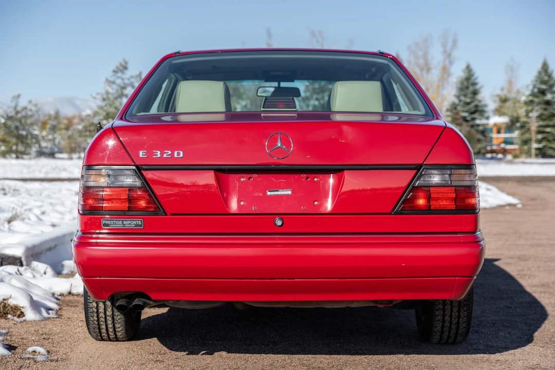1994 Mercedes-Benz W124 E-Class - Image 8 of 31