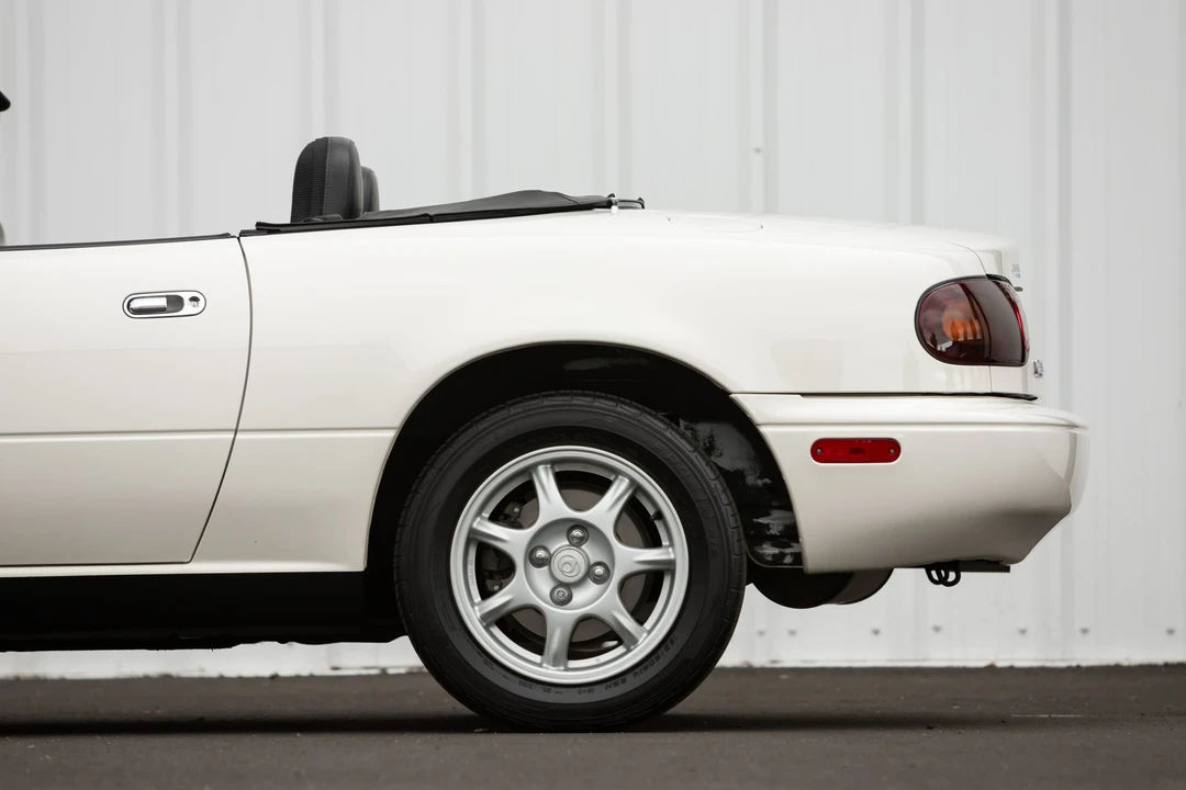 1995 Mazda NA MX-5 Miata - Image 23 of 31