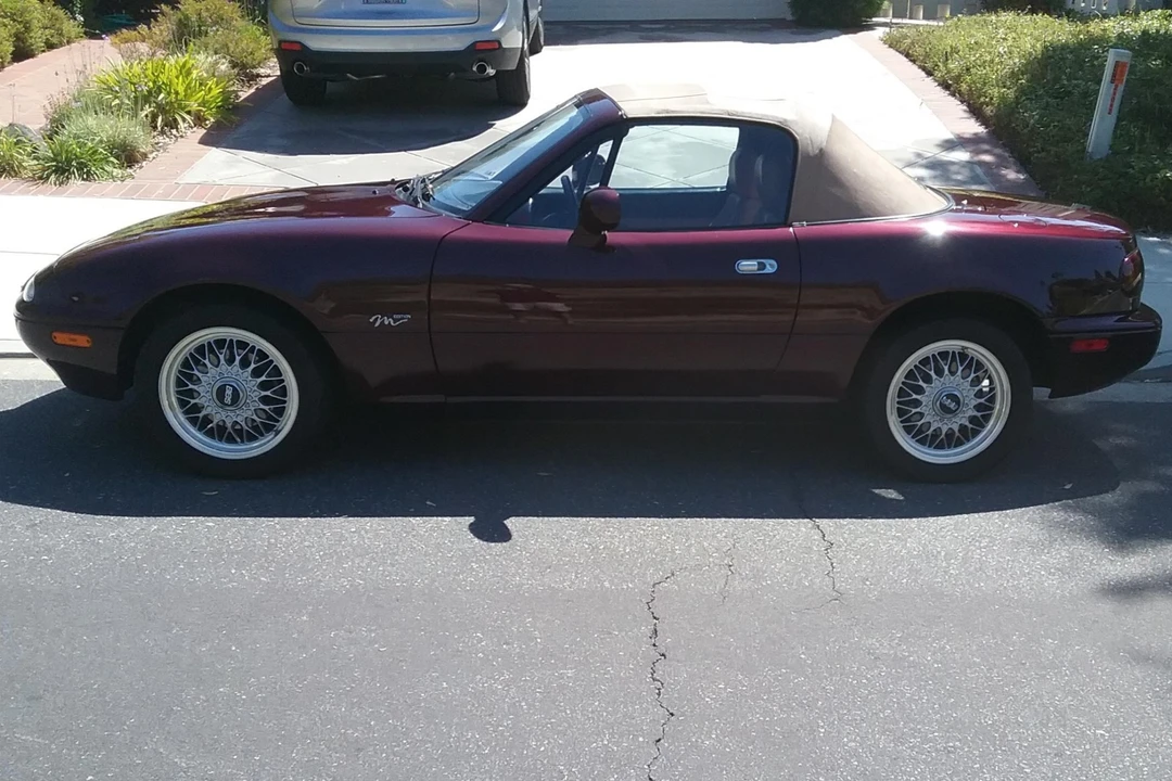 1995 Mazda NA MX-5 Miata - Image 3 of 31