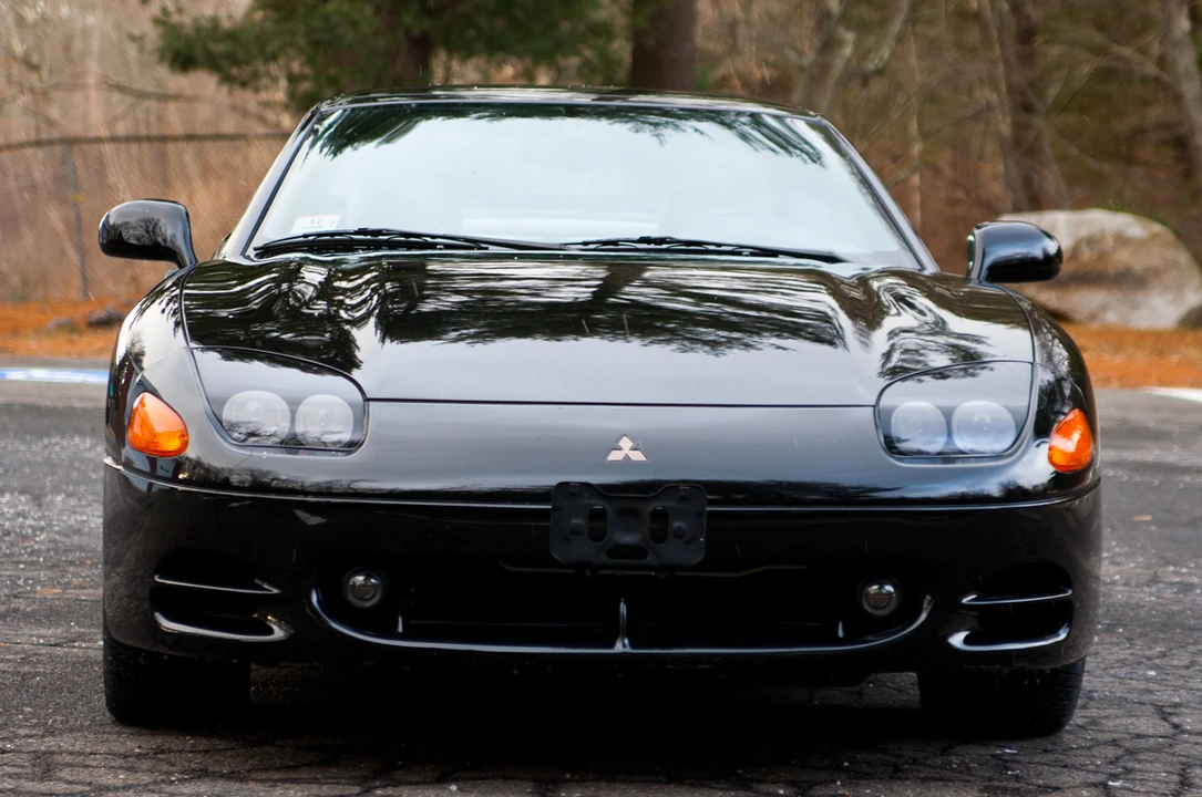1995 Mitsubishi 3000GT Series 2 - Image 2 of 31