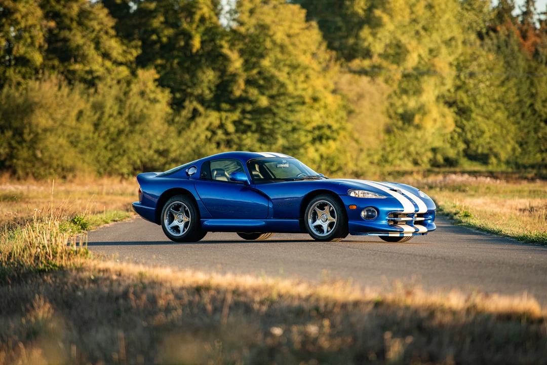 1996 Dodge Viper GTS 2nd Gen - Image 14 of 31