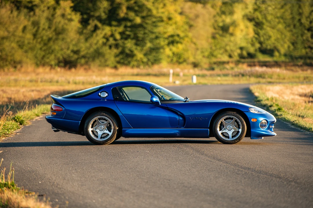 1996 Dodge Viper GTS 2nd Gen - Image 15 of 31