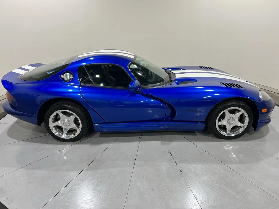 1997 Dodge Viper GTS 2nd Gen - Image 11 of 31