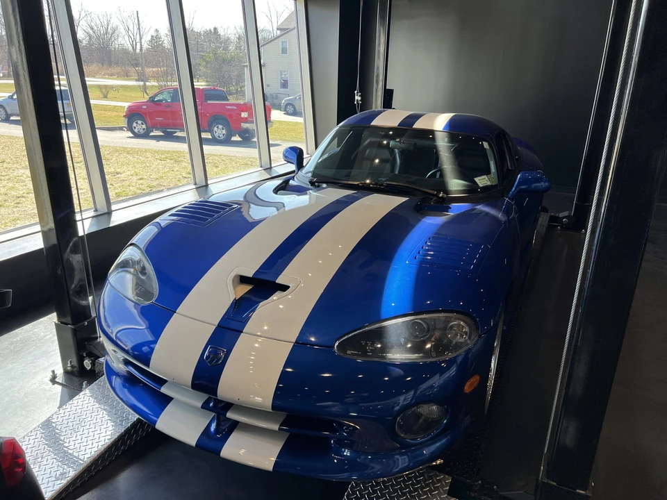 1997 Dodge Viper GTS 2nd Gen - Image 17 of 31