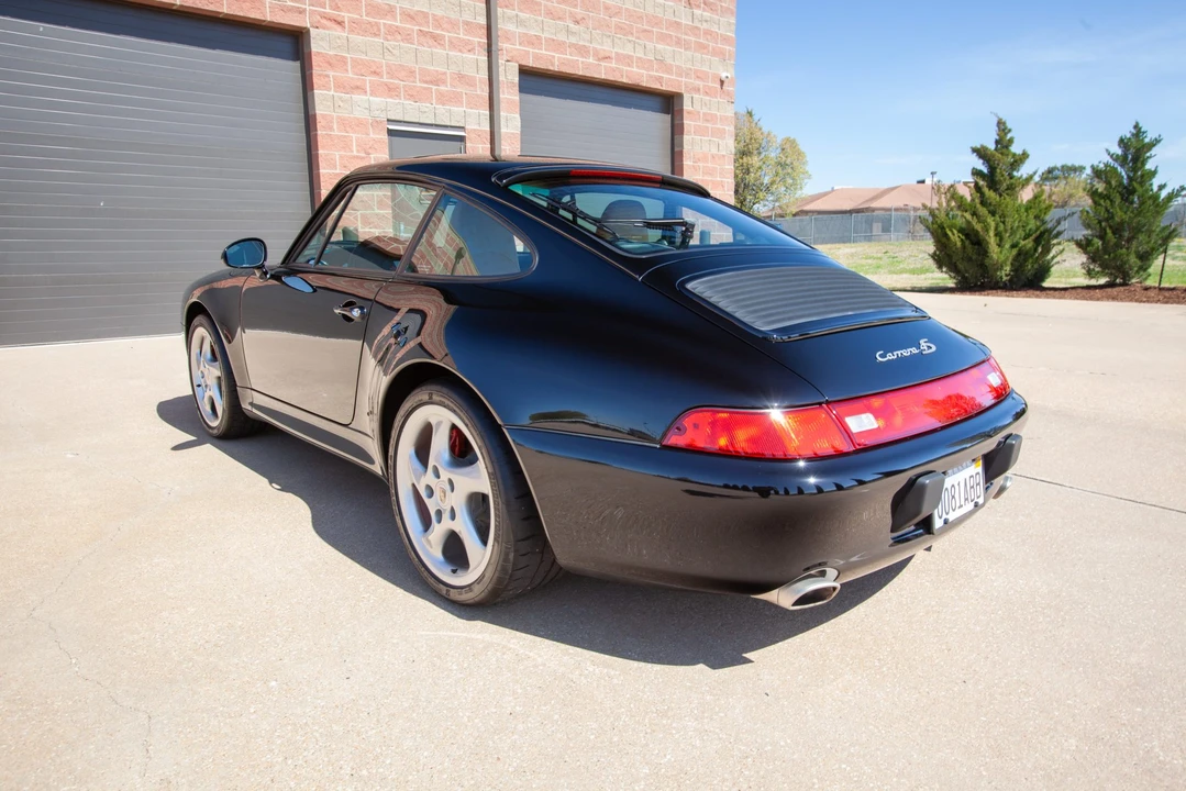 1997 Porsche 993 Carrera 4S - Image 25 of 31