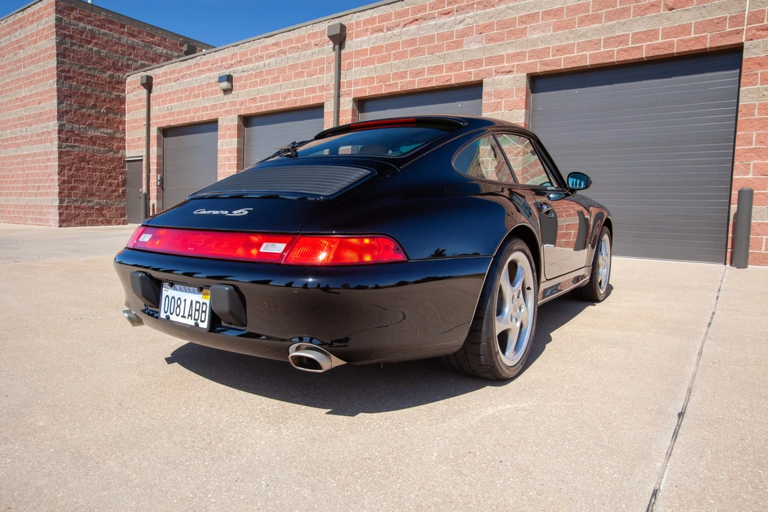 1997 Porsche 993 Carrera 4S - Image 22 of 31
