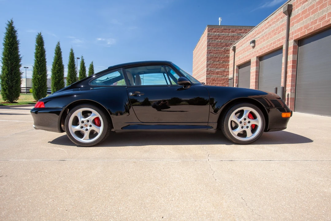 1997 Porsche 993 Carrera 4S - Image 21 of 31