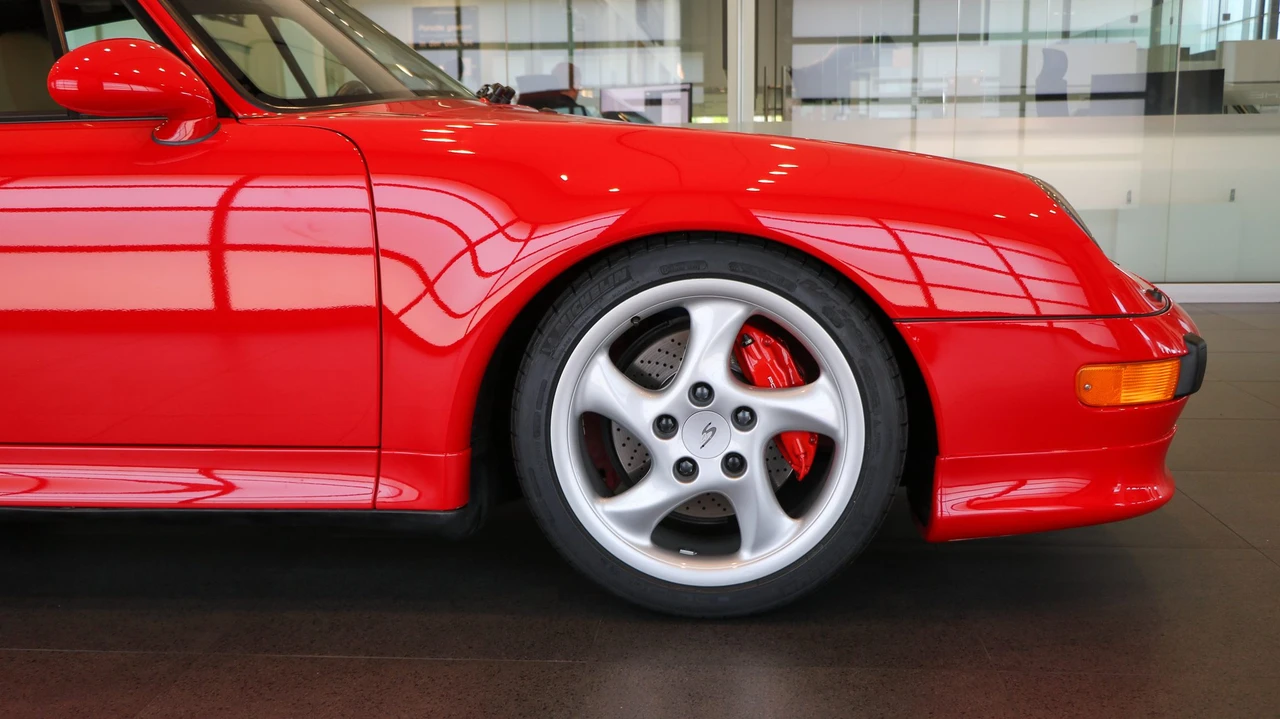 1997 Porsche 993 Carrera 4S - Image 24 of 31