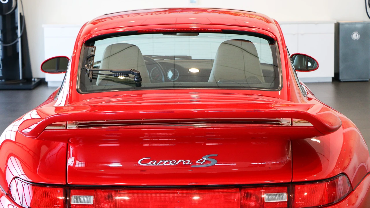 1997 Porsche 993 Carrera 4S - Image 26 of 31