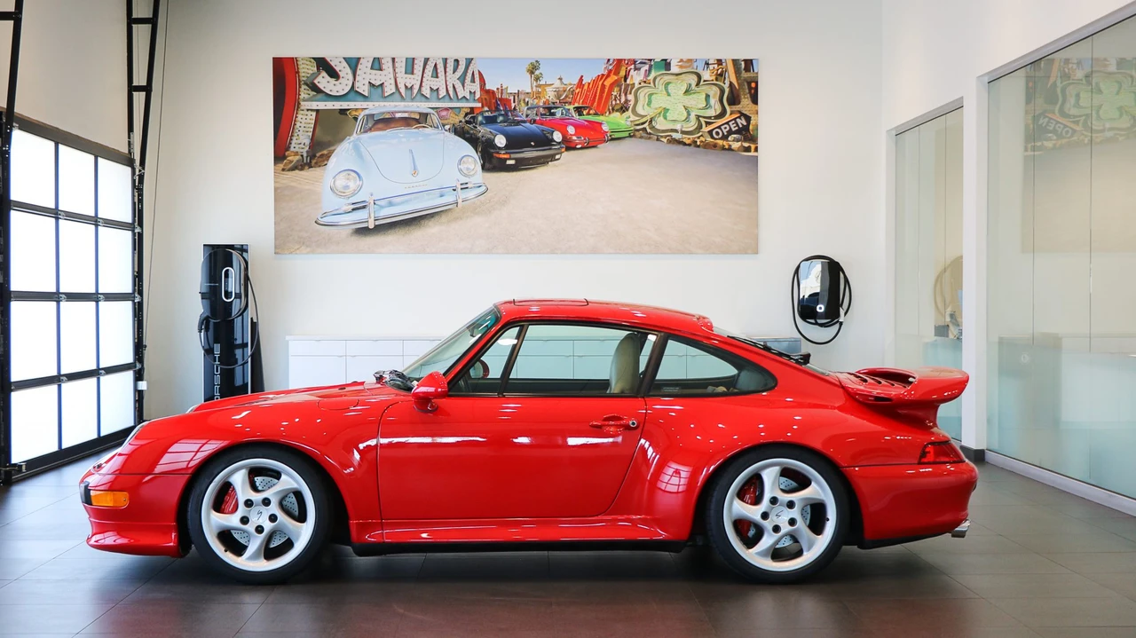 1997 Porsche 993 Carrera 4S - Image 17 of 31