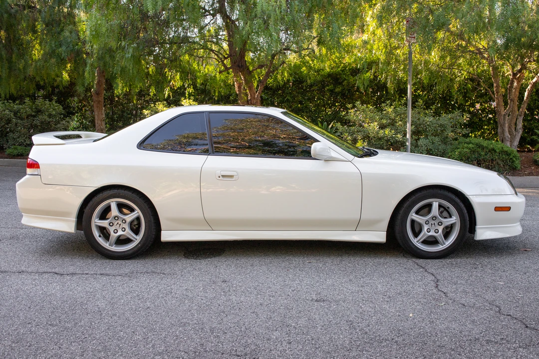 1999 Honda Prelude 5th Gen - Image 11 of 31