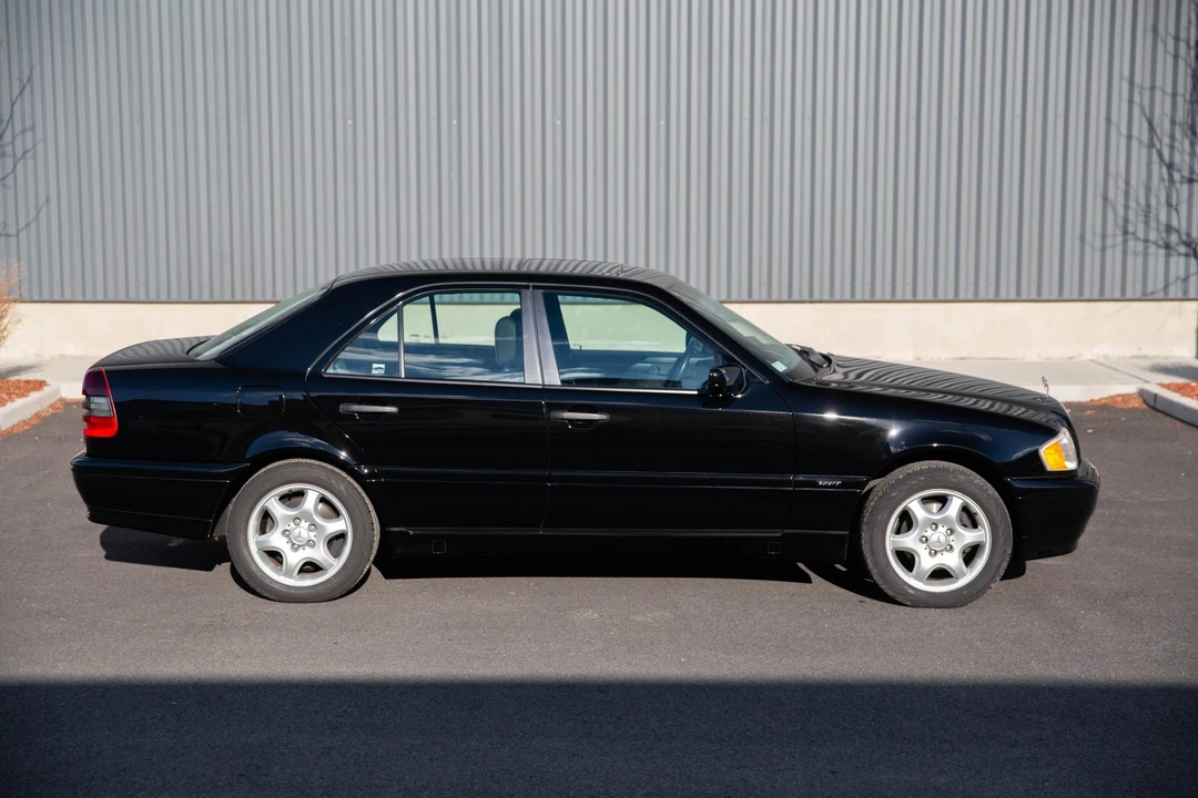 1999 Mercedes-Benz W202 C-Class - Image 17 of 31