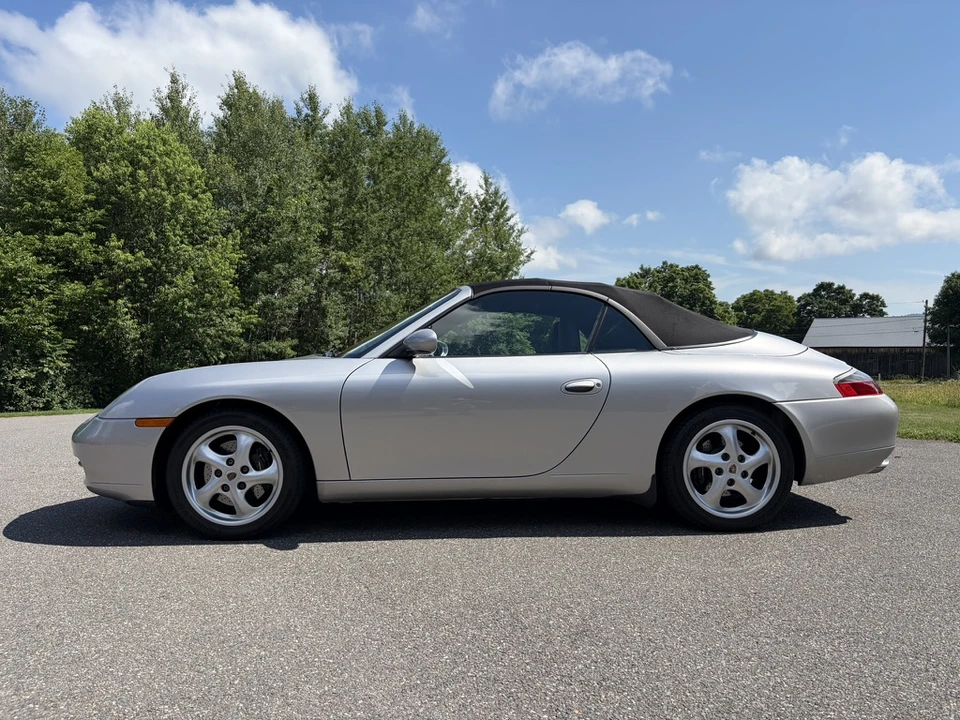 1999 Porsche 996 Carrera - Image 11 of 31