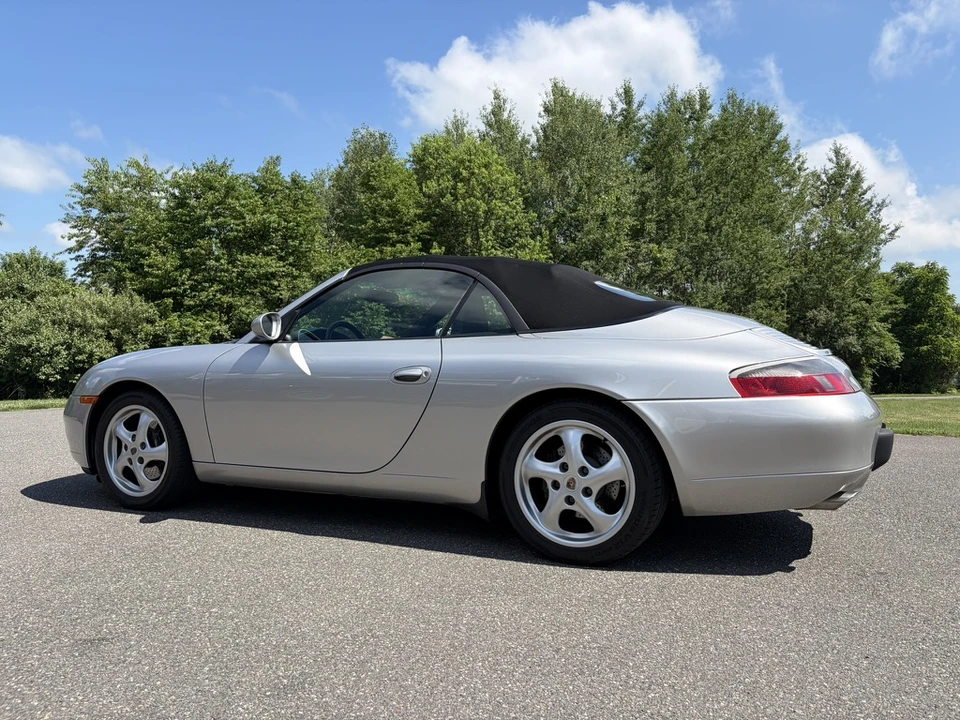 1999 Porsche 996 Carrera - Image 10 of 31