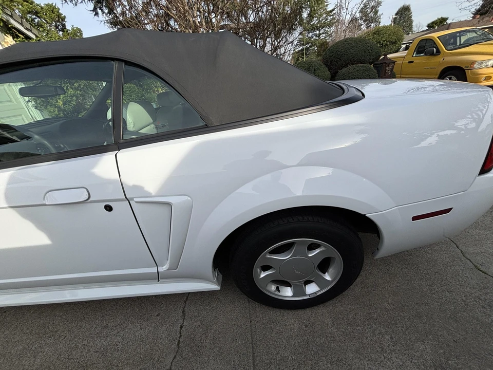 2000 Ford SN95 Mustang - Image 27 of 31