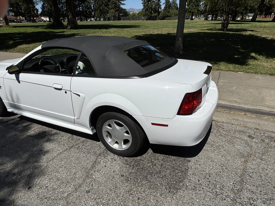 2000 Ford SN95 Mustang - Image 25 of 31