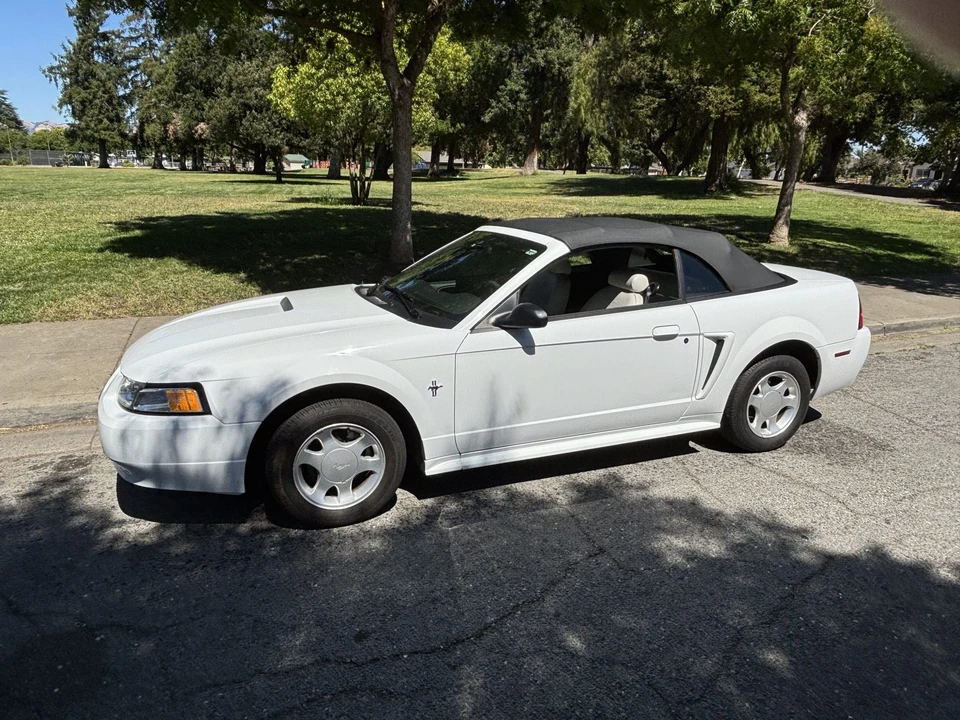 2000 Ford SN95 Mustang - Image 15 of 31