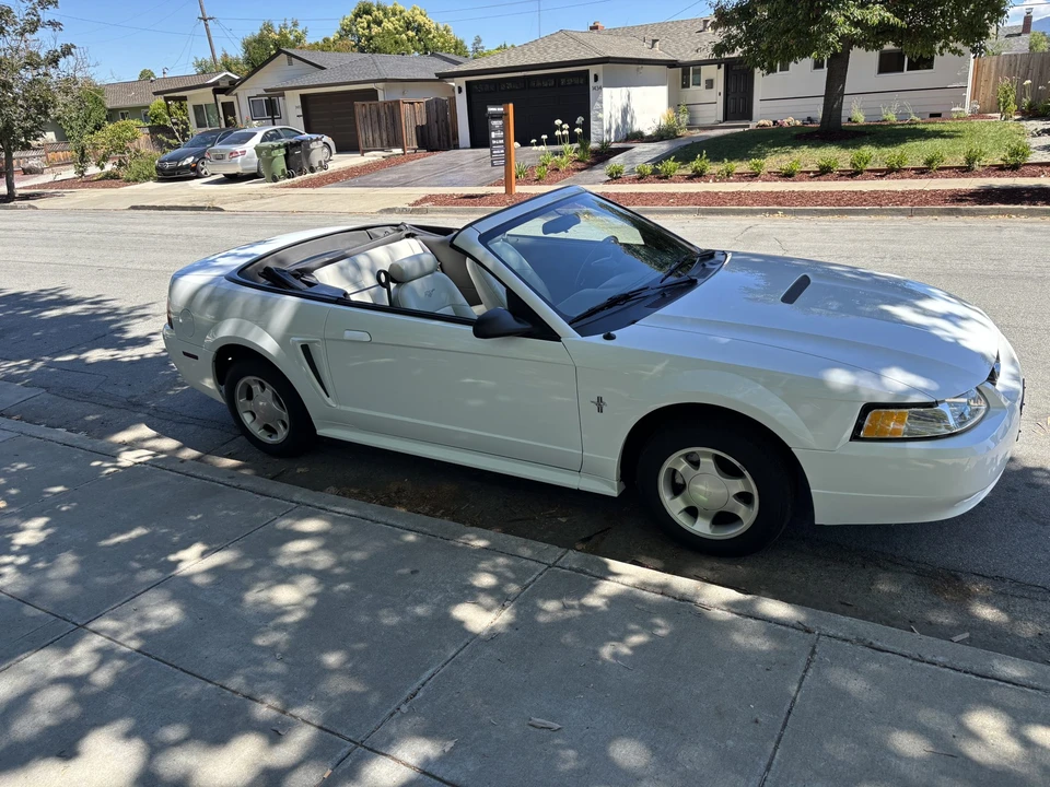 2000 Ford SN95 Mustang - Image 8 of 31