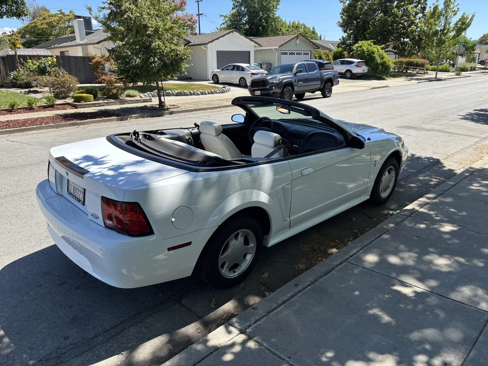 2000 Ford SN95 Mustang - Image 9 of 31
