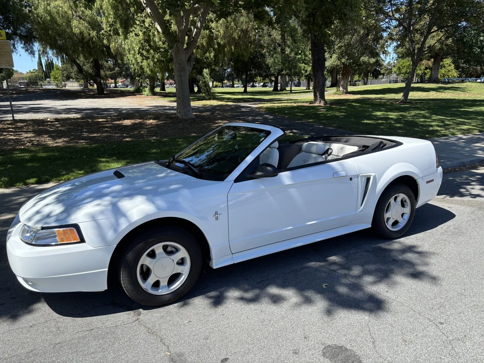 2000 Ford SN95 Mustang - Image 2 of 31