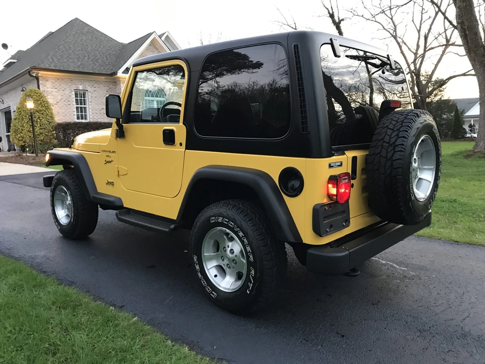 2000 Jeep TJ Wrangler - Image 9 of 31