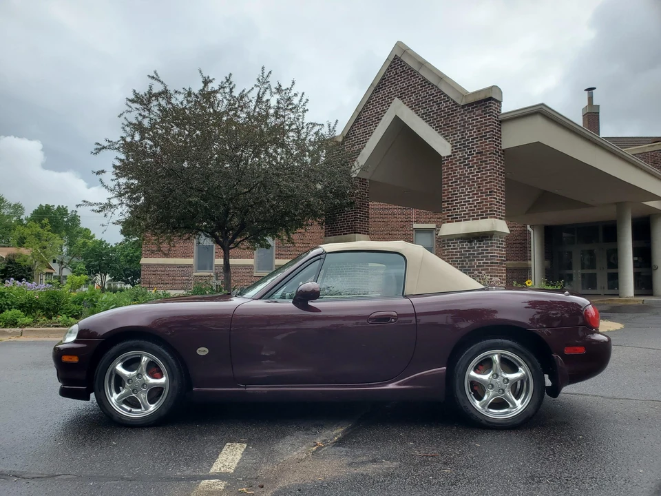 2000 Mazda NB MX-5 Miata - Image 9 of 31