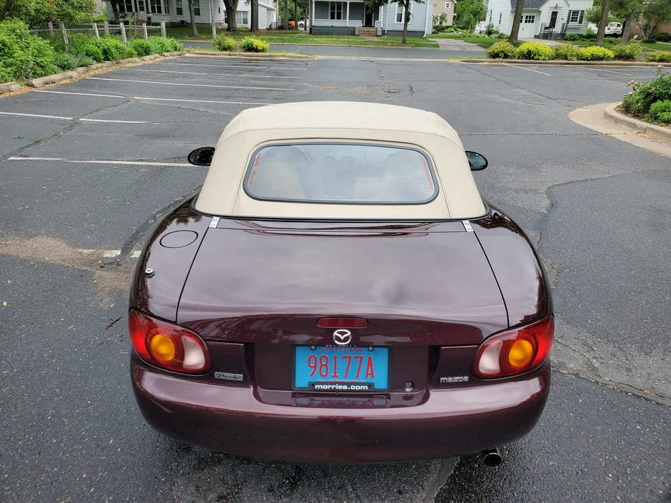 2000 Mazda NB MX-5 Miata - Image 13 of 31