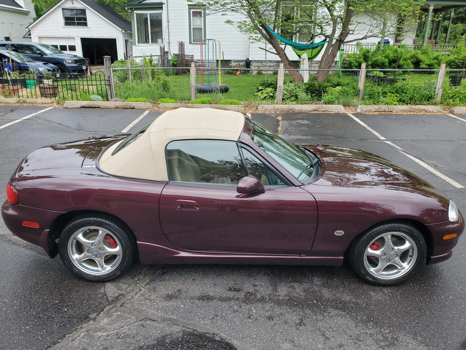 2000 Mazda NB MX-5 Miata - Image 17 of 31