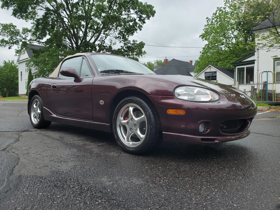 2000 Mazda NB MX-5 Miata - Image 2 of 31