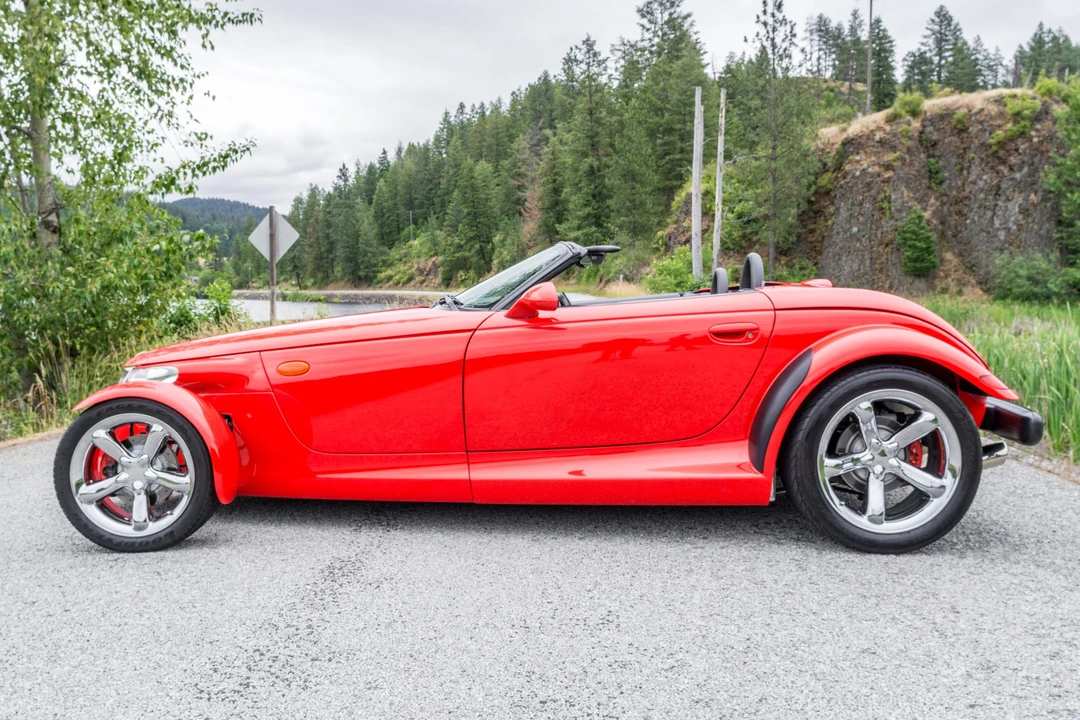 2000 Plymouth Prowler - Image 2 of 31