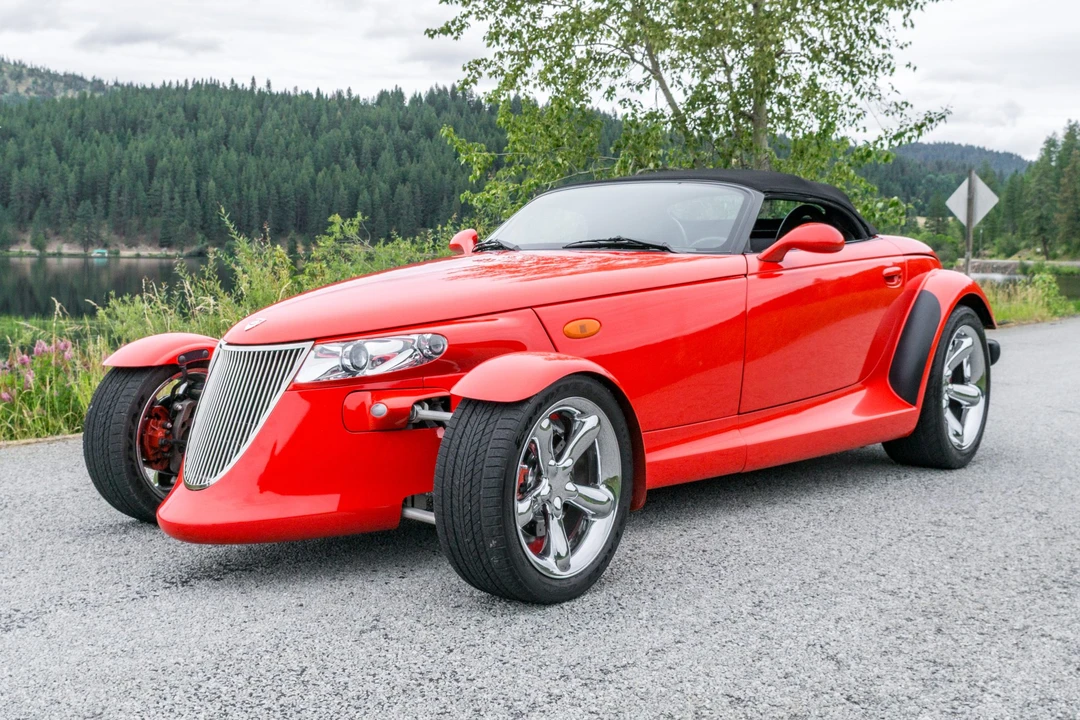 2000 Plymouth Prowler - Image 9 of 31