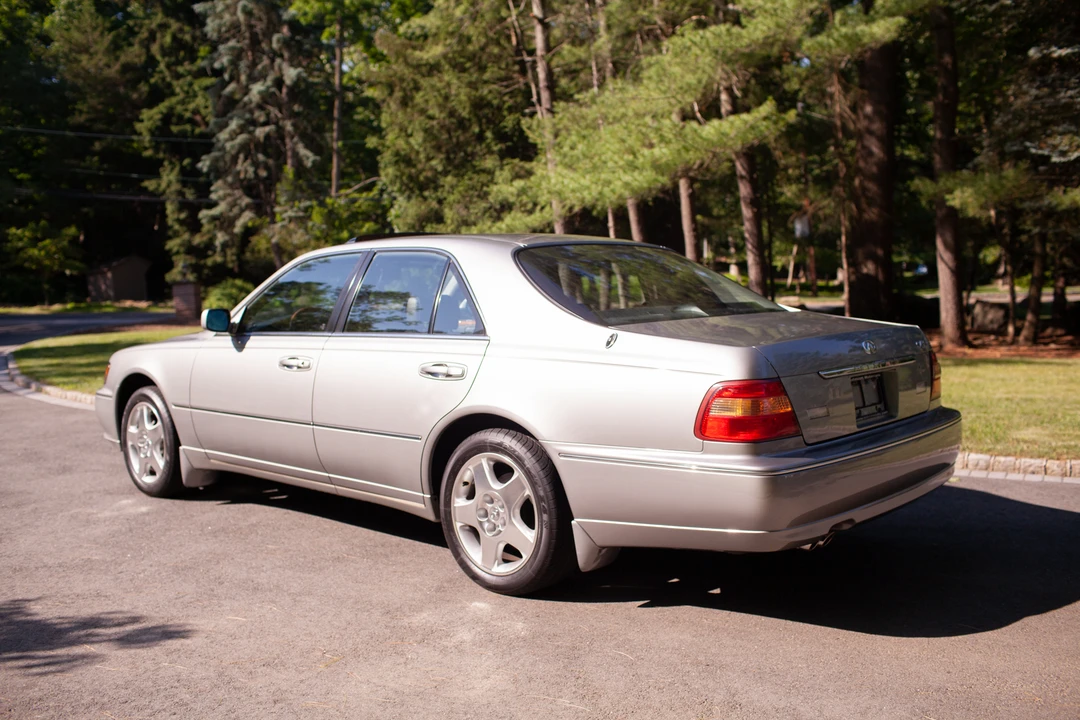 2001 Infiniti Q45 2nd Gen - Image 7 of 31