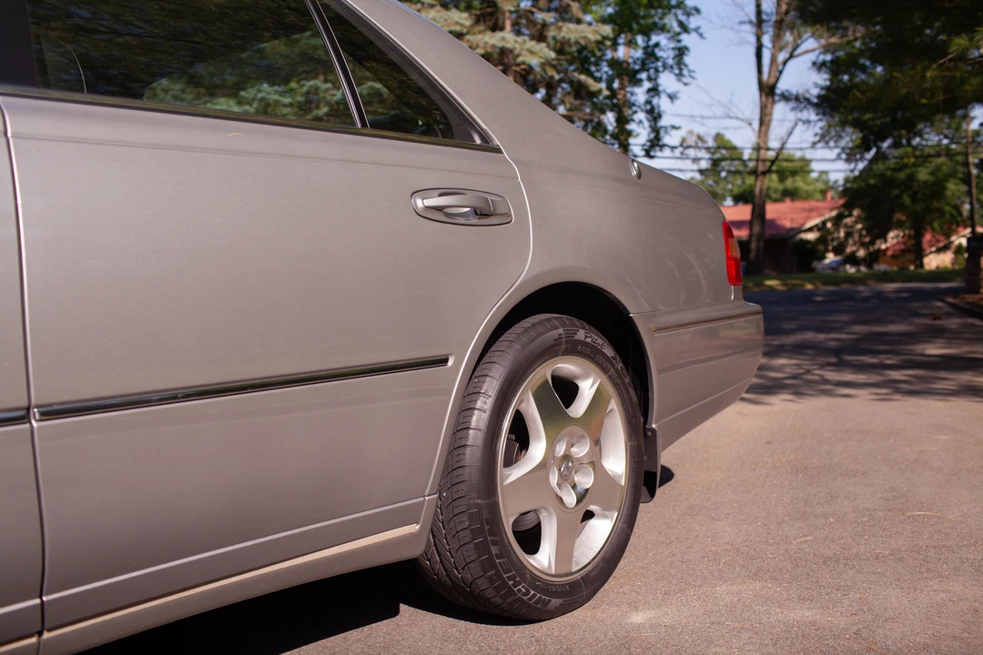 2001 Infiniti Q45 2nd Gen - Image 30 of 31