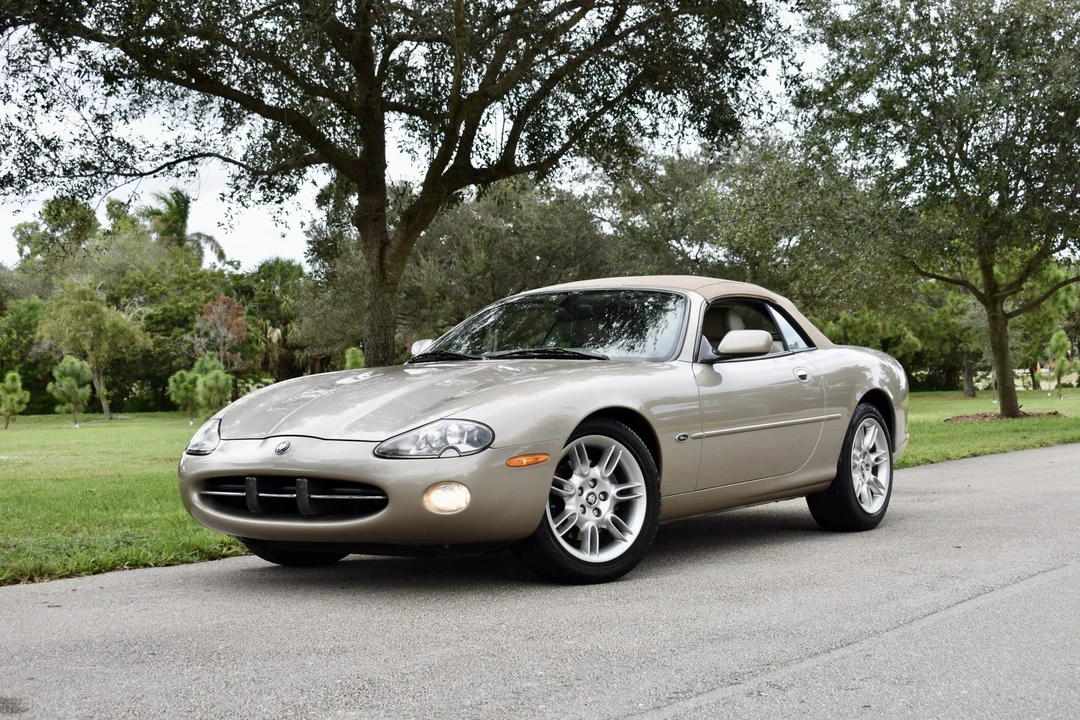 2001 Jaguar X100 XK8 - Image 6 of 31