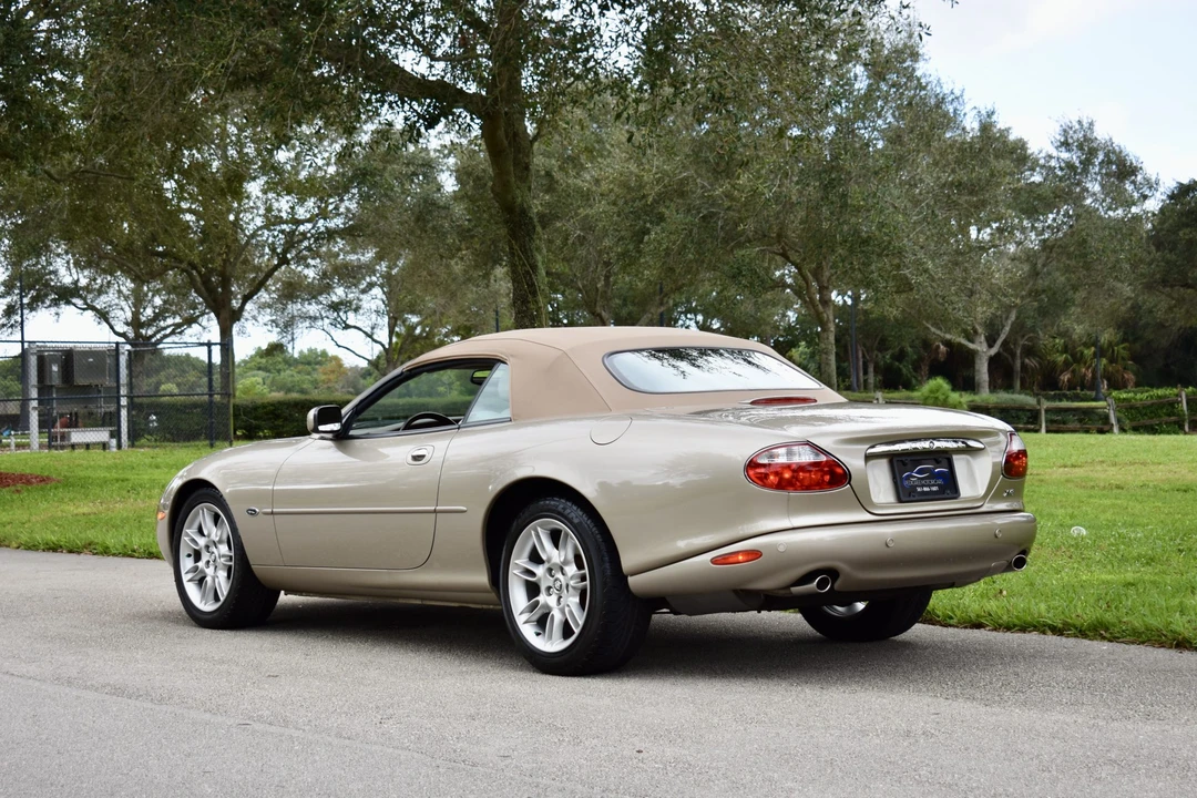 2001 Jaguar X100 XK8 - Image 10 of 31