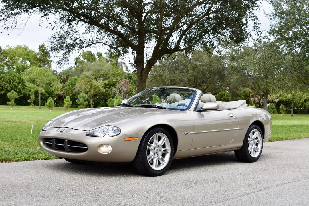 2001 Jaguar X100 XK8 - Image 24 of 31