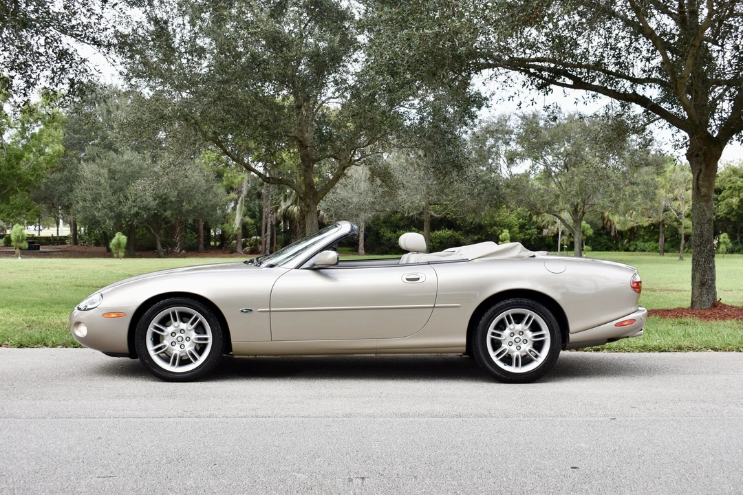 2001 Jaguar X100 XK8 - Image 28 of 31