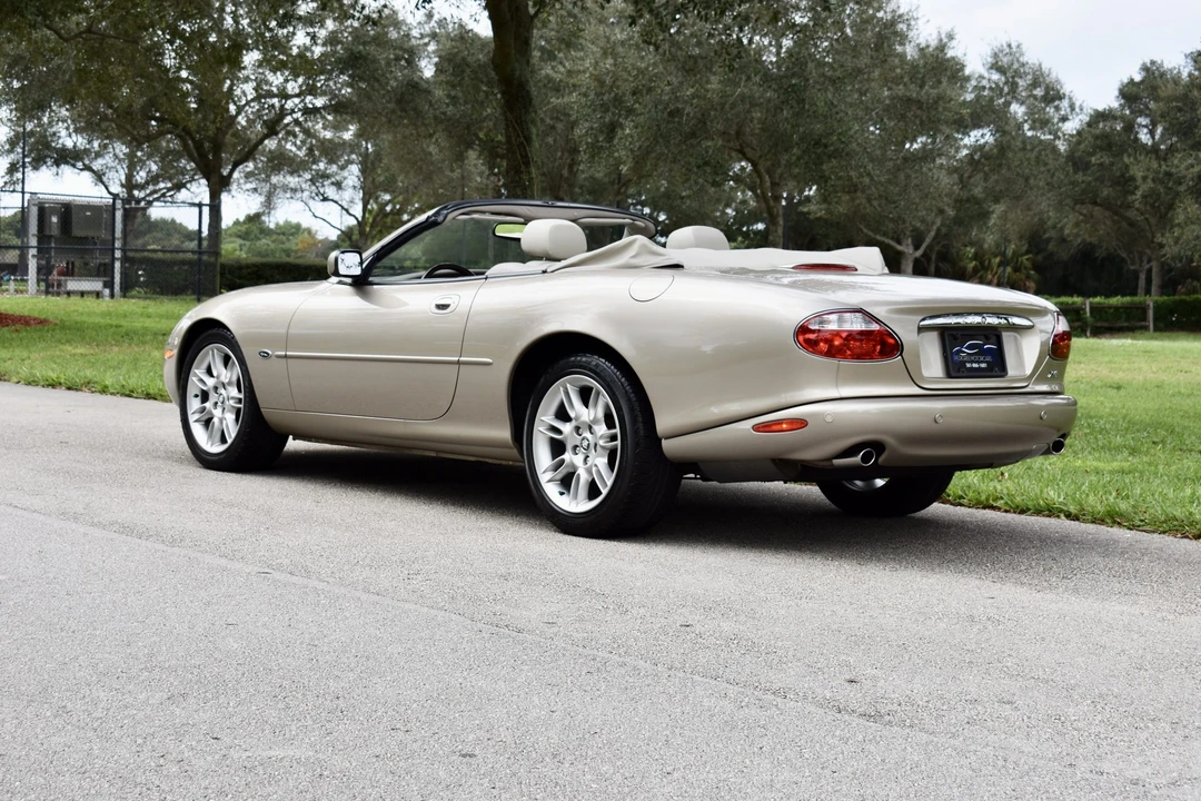 2001 Jaguar X100 XK8 - Image 29 of 31