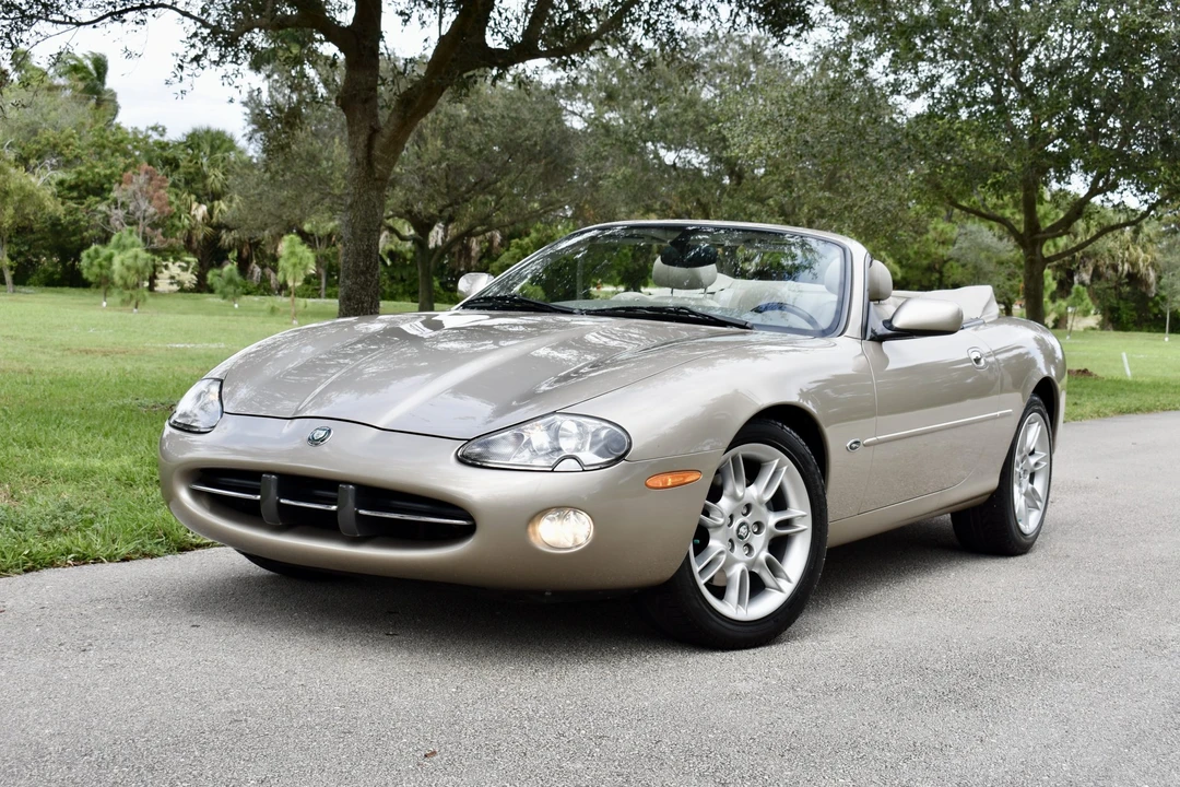 2001 Jaguar X100 XK8 - Image 21 of 31