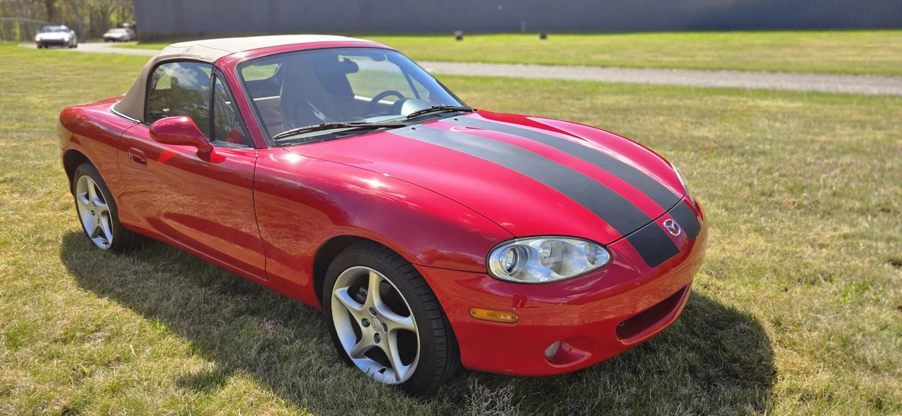 2001 Mazda NB MX-5 Miata - Image 21 of 31