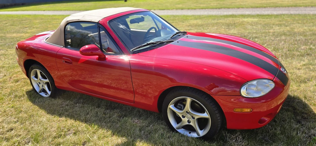 2001 Mazda NB MX-5 Miata - Image 12 of 31