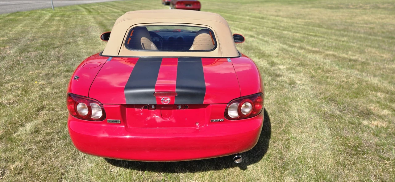 2001 Mazda NB MX-5 Miata - Image 7 of 31
