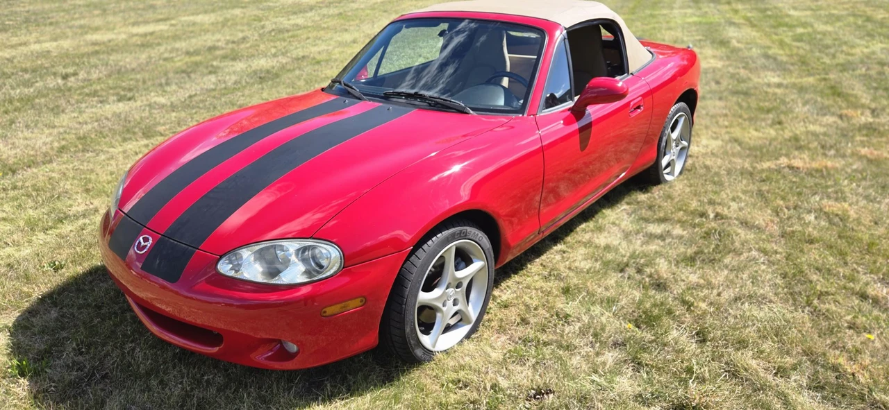 2001 Mazda NB MX-5 Miata - Image 4 of 31