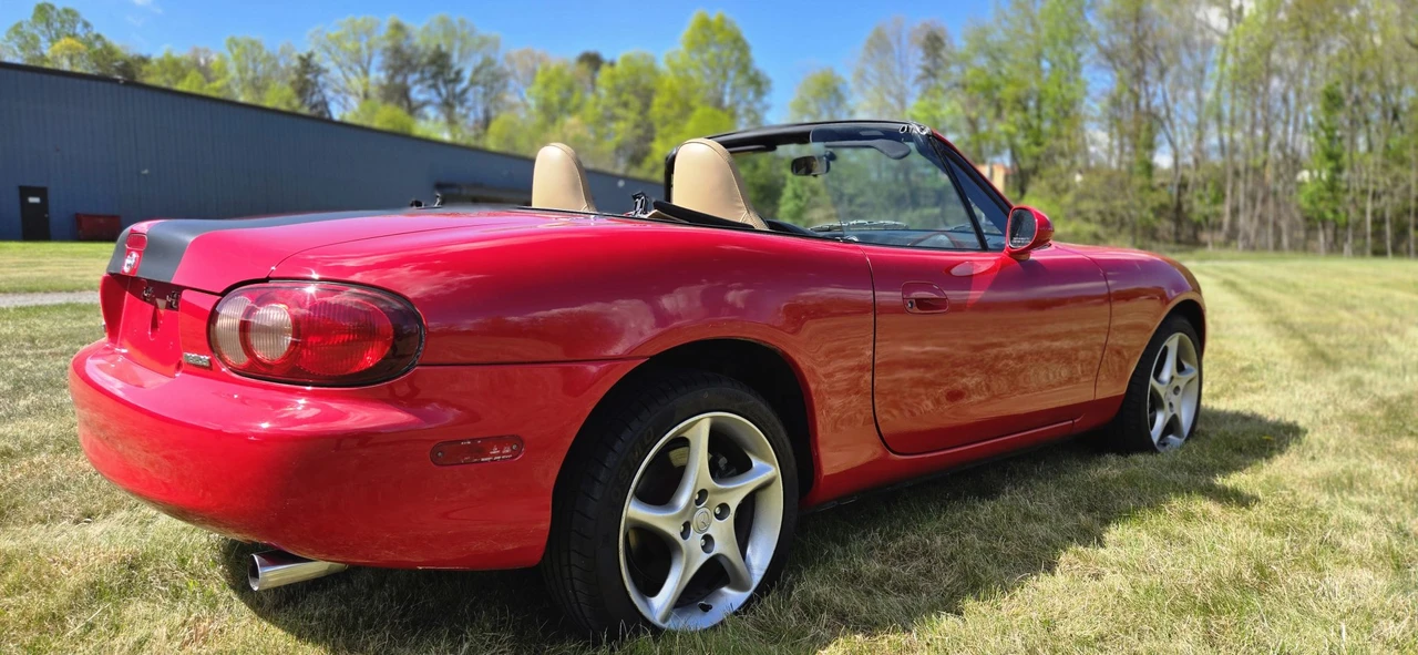 2001 Mazda NB MX-5 Miata - Image 18 of 31