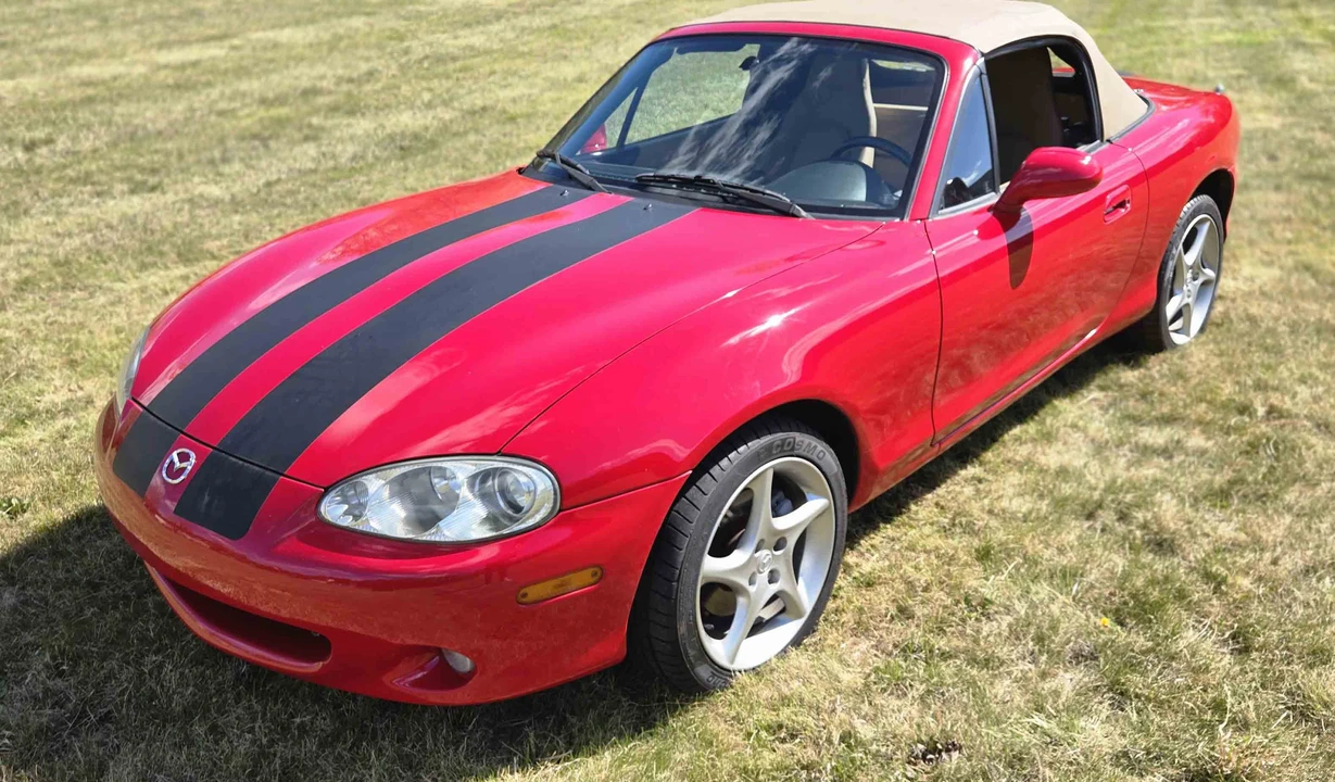 2001 Mazda NB MX-5 Miata - Image 13 of 31